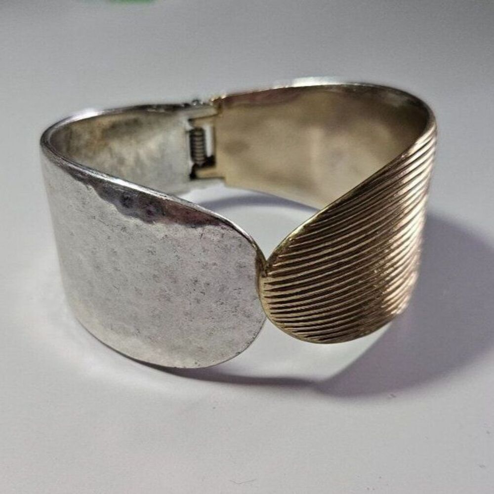 Two-tone chunky textured hinged bracelet